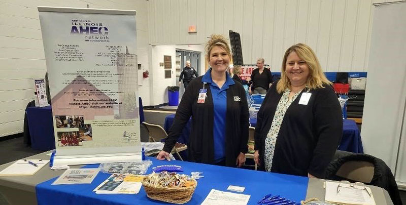 West Central AHEC and Memorial Hospital’s human resources recruiter at the 2023 Carl Sandburg College Career Expo.